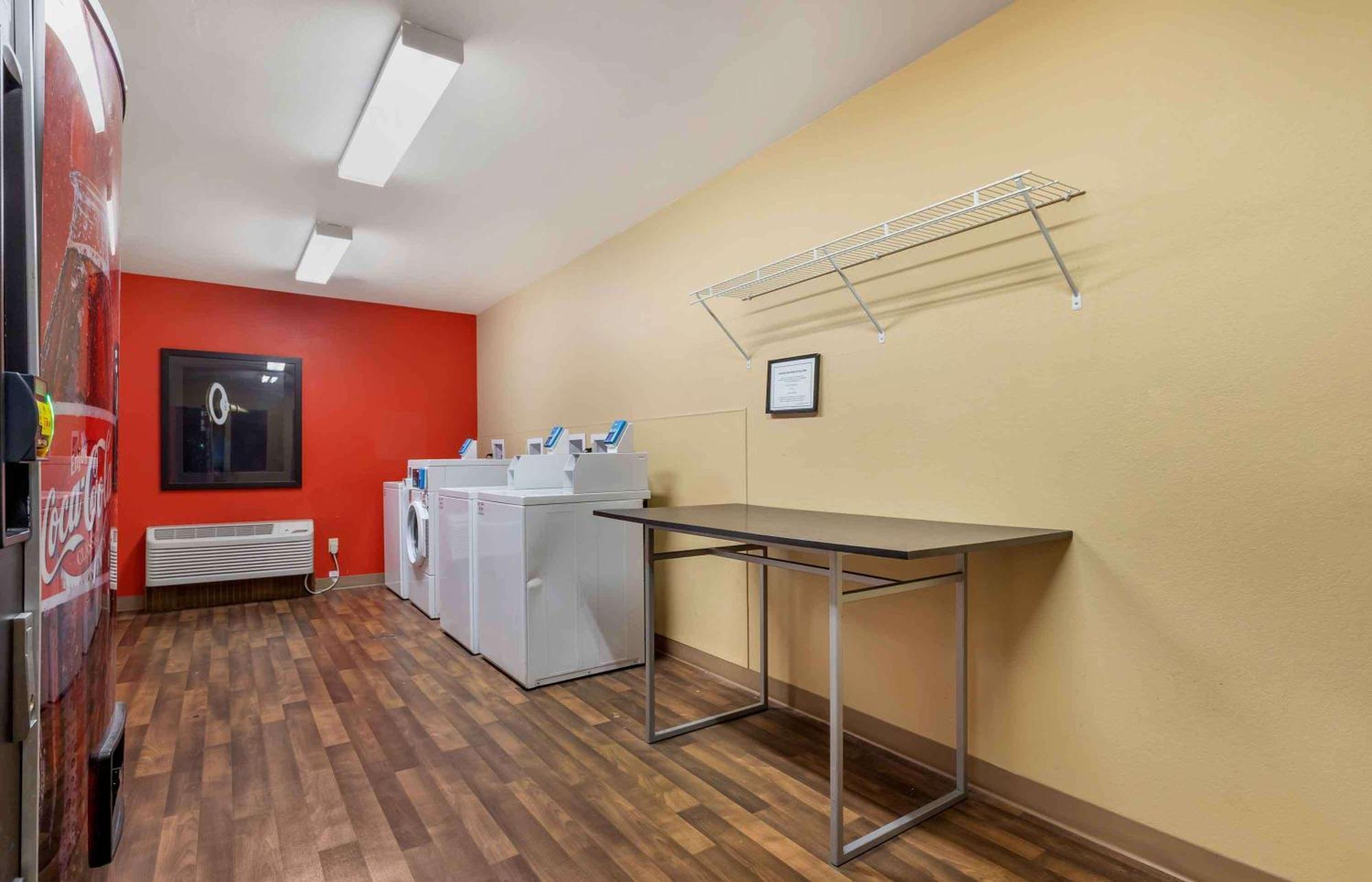 Extended Stay America Select Suites - Fayetteville - Springdale Ngoại thất bức ảnh